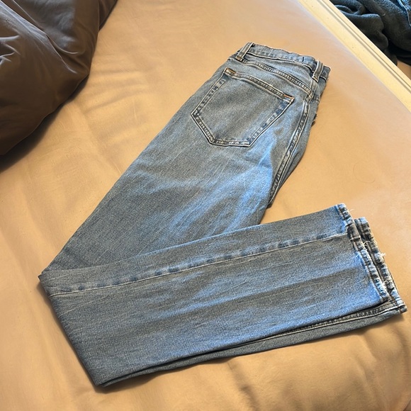 Abercrombie & Fitch Denim - Abercrombie and Fitch 90’s slim straight jeans ultra high. Size 25L